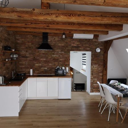 Apartament Attic ミエンジズドロイェ エクステリア 写真